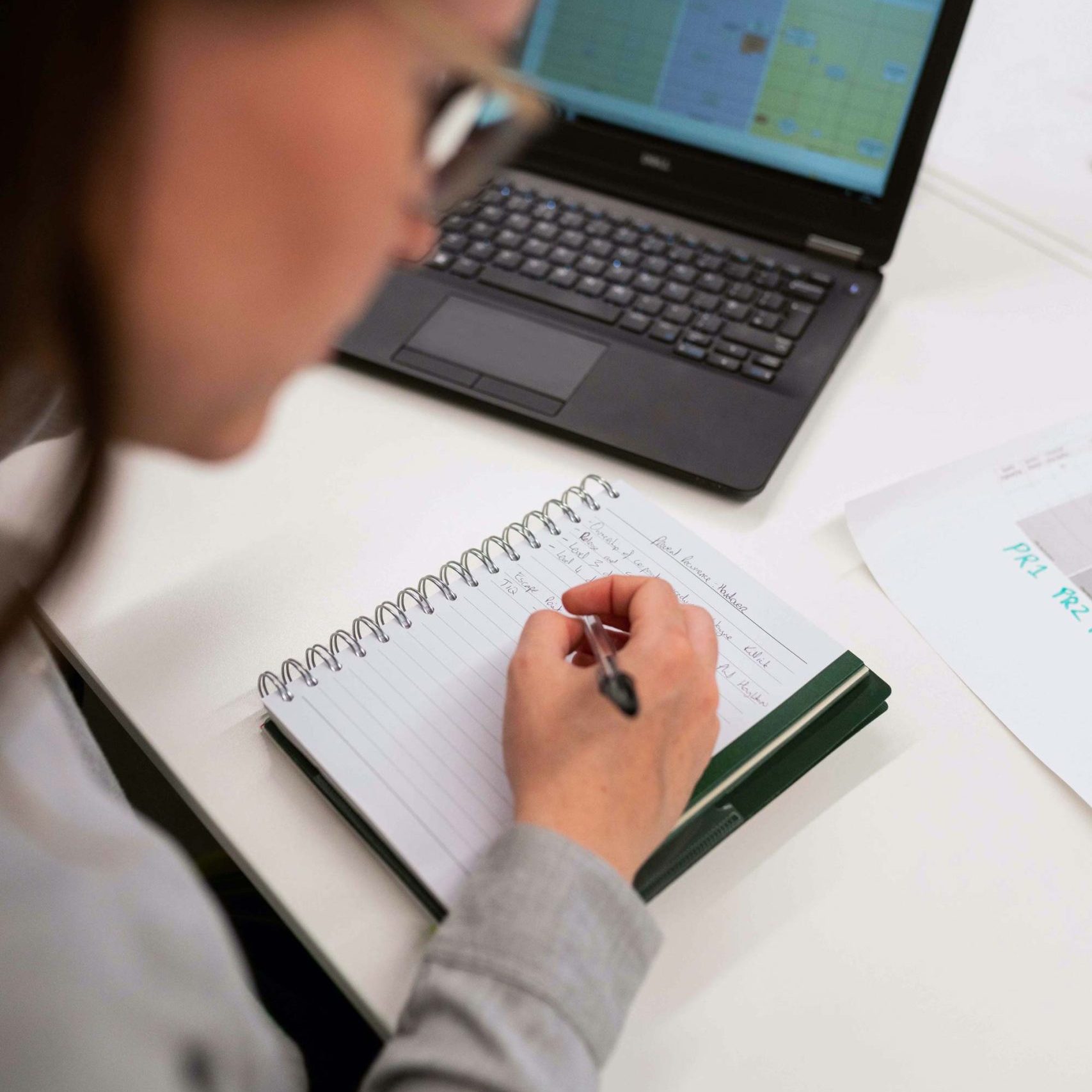Assistant Writing in Pad